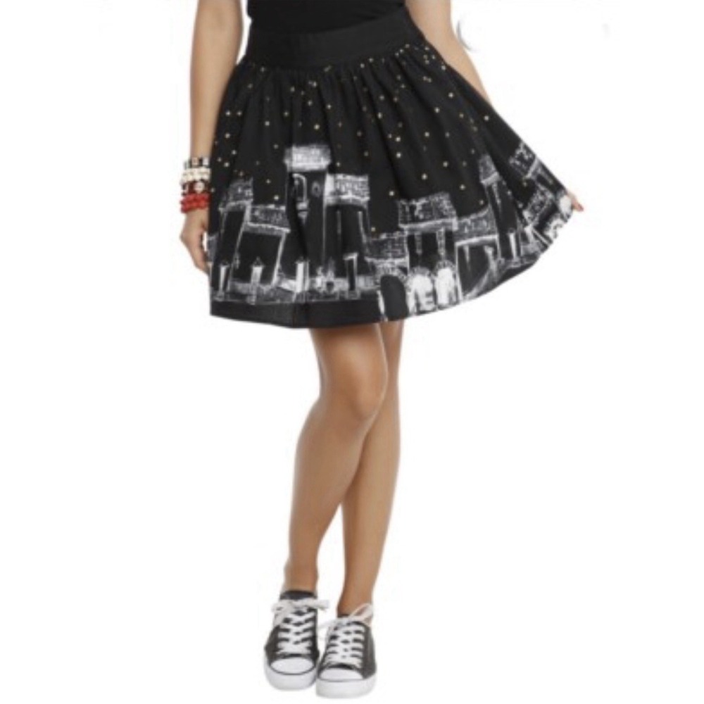 The Book of Life‎ Skater Skirt Black Star Print Village Scene Xl NWT Gothic